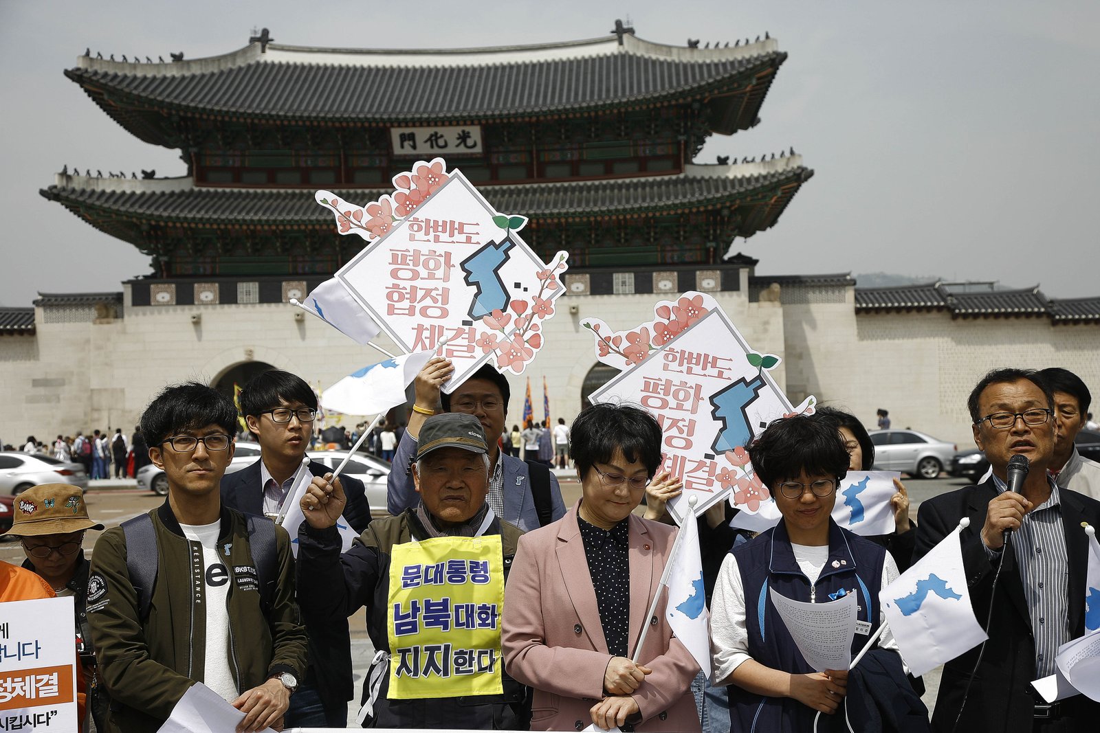 Corea: Vertice, tacciono gli altoparlanti, parlano i leader Corea - Vertice - Moon - Kim