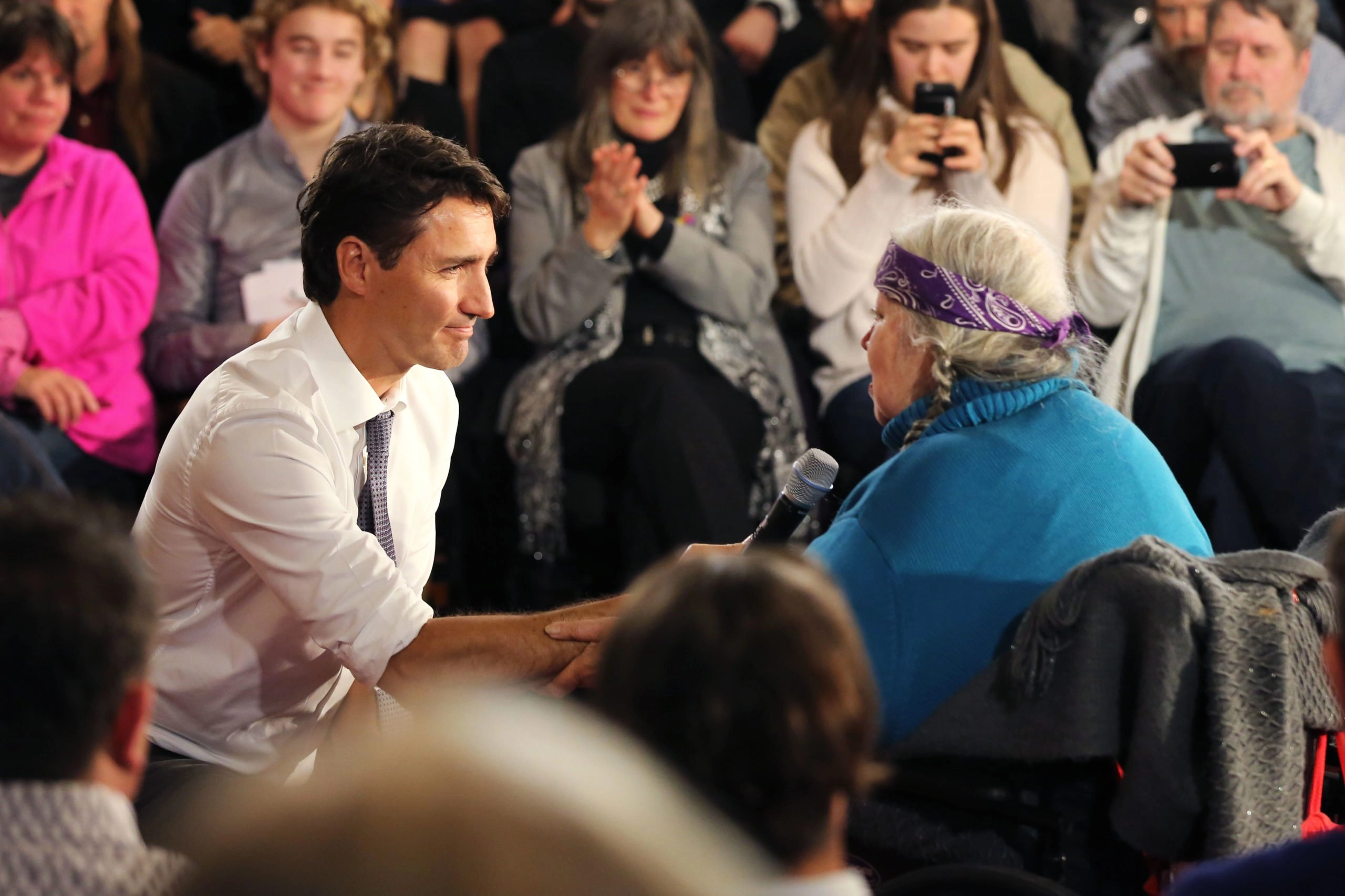 Canada .- nativi - Trudeau