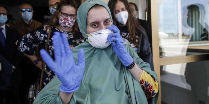 Italy Kidnapping: Cooperator kidnapped in Kenya arrived in Italy Silvia Romano - padre Dall'Oglio