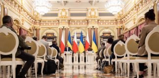 Ucraina: Mosca, presto russo Donbass; Putin mette al bando Biden 220522 Ucraina - Duda - Zelensky