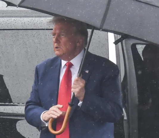 Usa 2024: incriminato per 6 gennaio 2021, Trump guida corsa nomination e minaccia Biden 230803 Usa 2024 - Trump - incriminazione