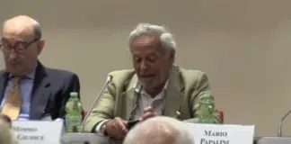 ‘Senatore, si rivesta’, di Mimmo Del Giudice 231003 Senatore, si rivesta! - Mimmo Del Giudice