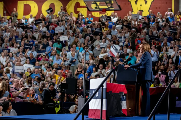kamala_harris_wisconsin_speech_rally 240724 - Usa 2024 103 - Harris - Wisconsin
