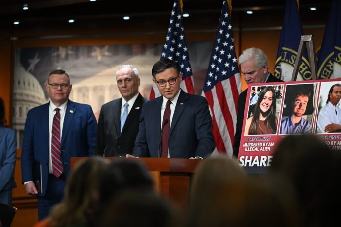 House Kenny Holston The New York Times 250226 - Trump 2 - Camera - leader