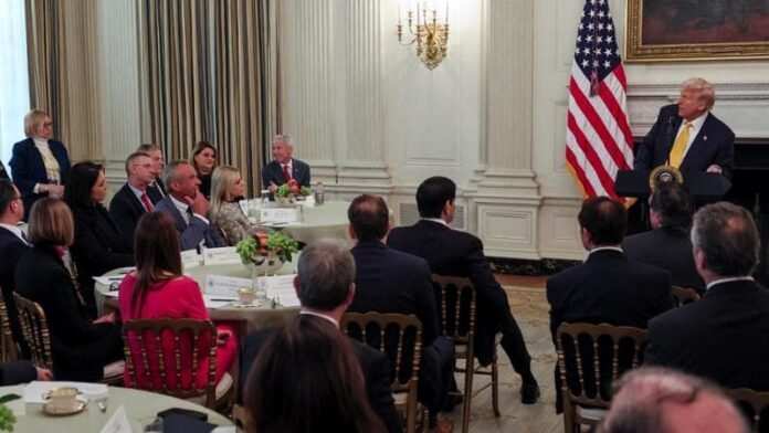 Trump Maine 250421 - Trump 2 - governatrice Maine