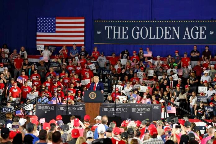 US-POLITICS-TRUMP 250430 - Trump 2 - Trump - discorso - Warren - Michigan