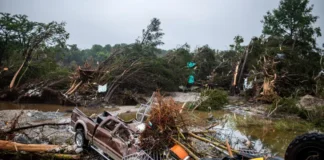 Trump 2: 4 Luglio, dramma inondazioni Texas, firma legge, dazi, Gaza 250706b - Trump 2 - Texas - inondazioni bis