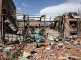 Iran: guerra, si negozia per cessate-il-fuoco, scadenza ultimatum estesa, Papa vs Trump 260406 - Iran- guerra rovine