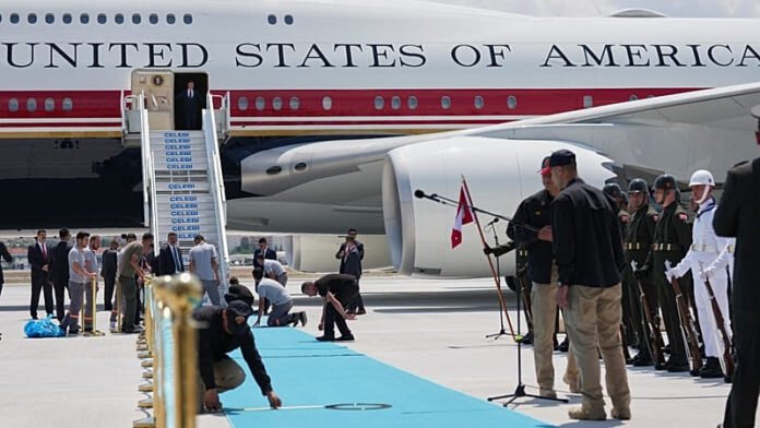 AirForceOne Ankara Euronews 260708 - Nato - Iran - Trump - Ankara - AirForceOne