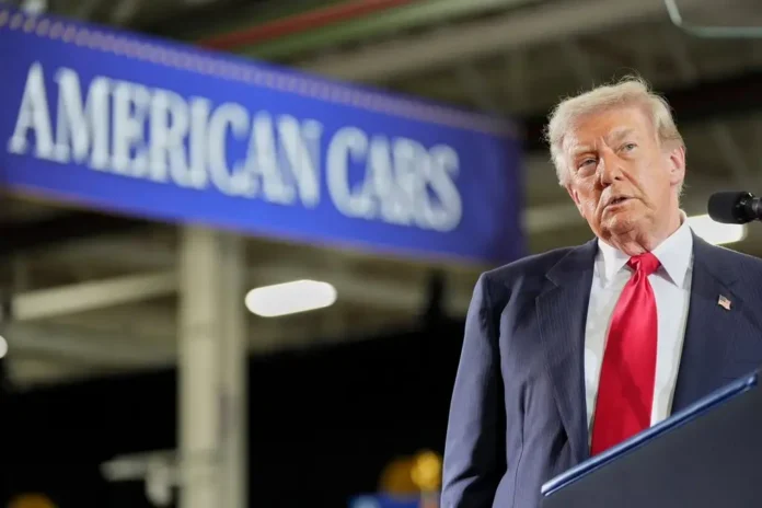 260728 Trump - midterm - Michigan