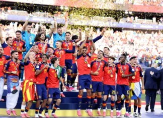 Mondiali: la ‘vecchia Europa’ sconfigge ‘l’asse del male’ 260720 Mondiali - Spagna - premiazione