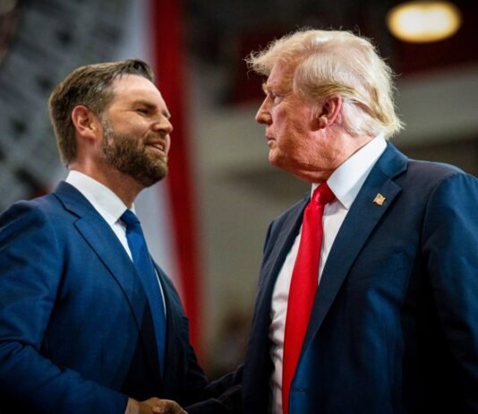 260821 - Usa 2028 - Trump - Vance