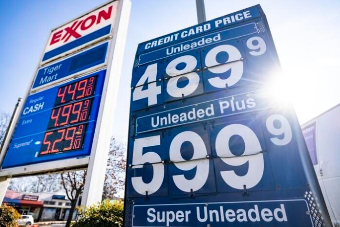 US gas prices continue to rise 260905 Iran - Usa - caro benzina