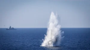 261015 guerre - mine - Stretto di Hormuz
